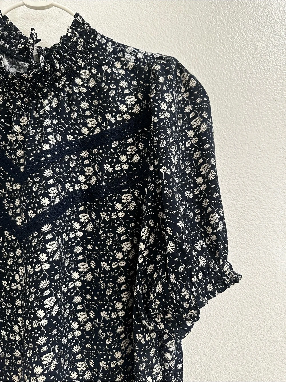 LOFT Floral Puff Sleeve Blouse
